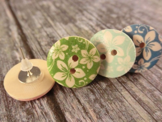 Preview: Ohrstecker Holzknöpfe Hibiskus Hawaii